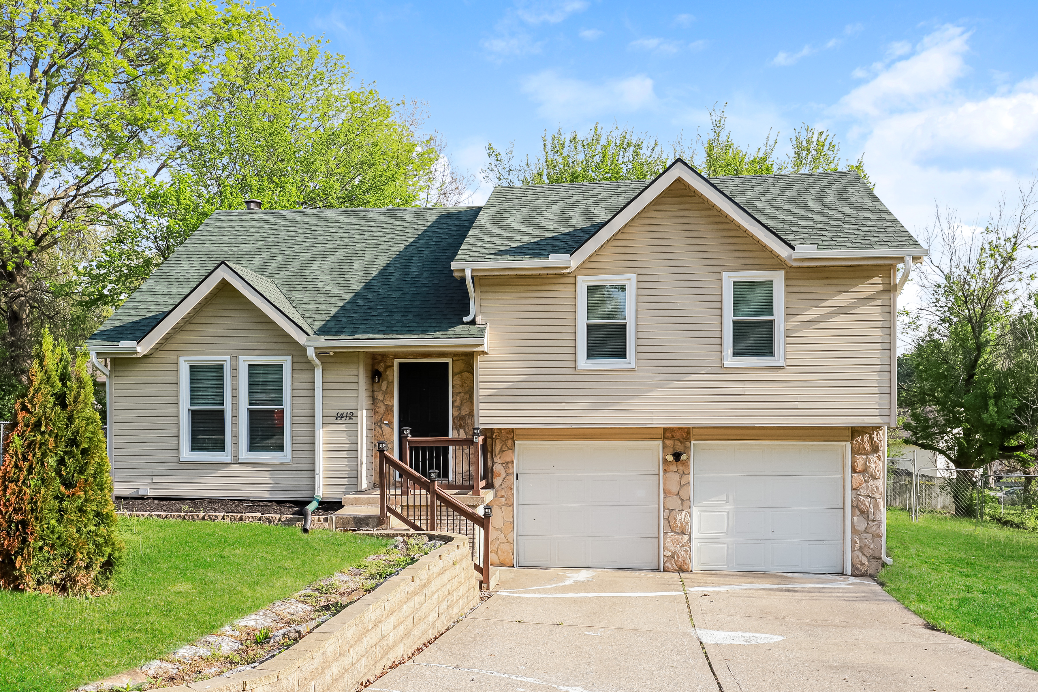 1412 N E 114TH TER KANSAS CITY, MO 64155